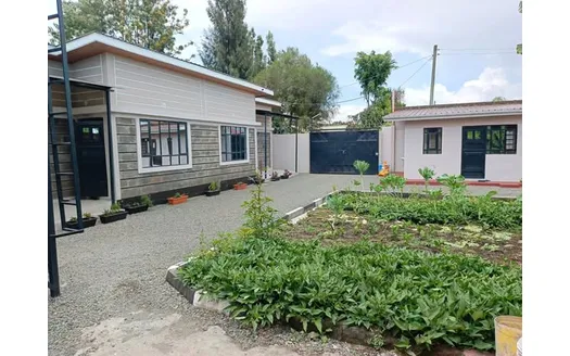 Bedroom Let Mercy Njeri(Kiamunyi Nakuru City || Bedroom Master En Suite Roa