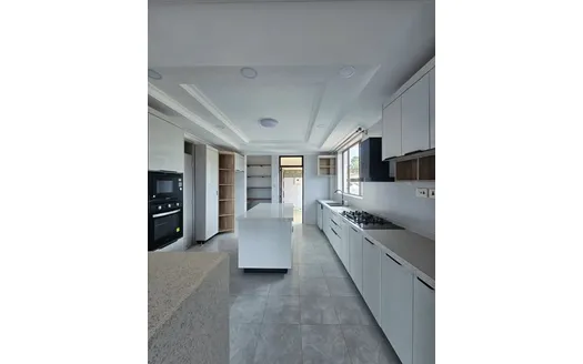 Five bedrooms for Rentals in Kiambu