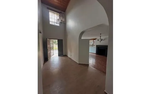Five bedrooms for Rentals in Nairobi
