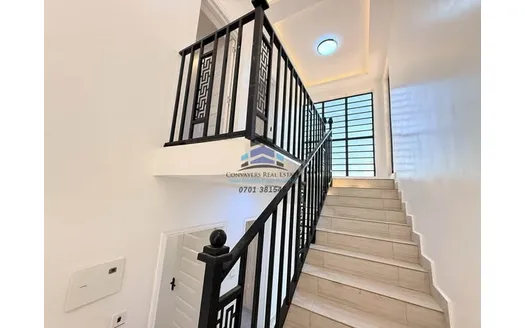 Five bedrooms for Rent in Rungiri