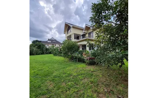 Five bedrooms for Sale in Nairobi