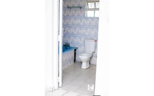 Five bedrooms for Sale in Nairobi