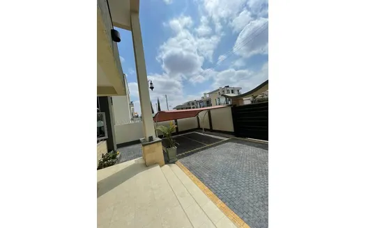 Five bedrooms for Sale in Nairobi