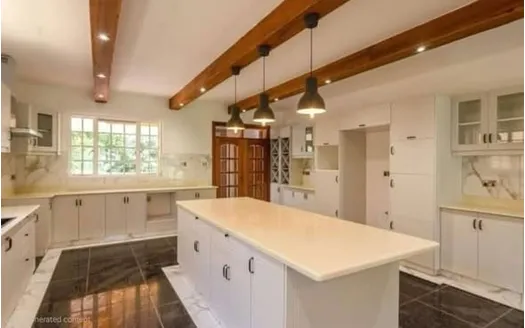 Five bedrooms for Sale in Nairobi