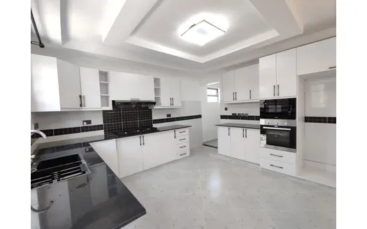 Five bedrooms for Sale in Ruiru