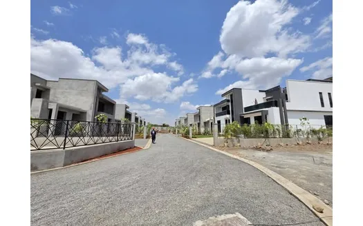 Five bedrooms for Sale in Ruiru