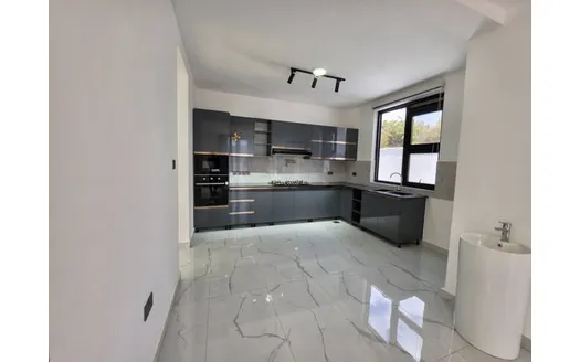 Five bedrooms for Sale in Ruiru
