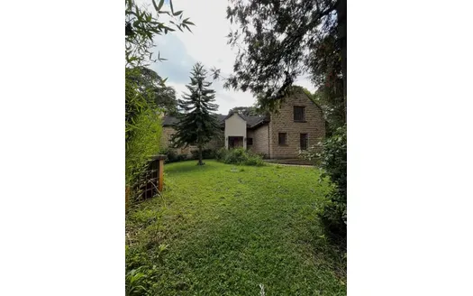 Five bedrooms for Sale in Nairobi