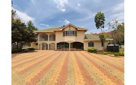 Five bedrooms for Sale in Nairobi