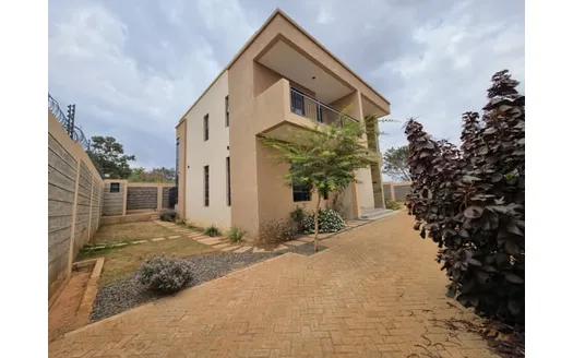 Five bedrooms for Sale in Ruiru