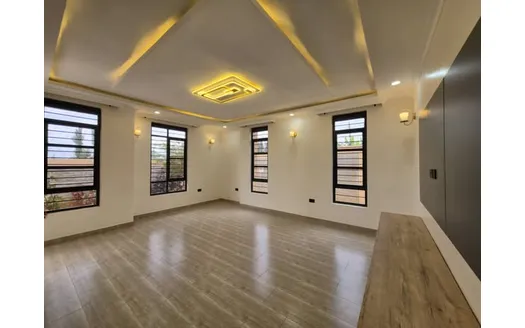 Five bedrooms for Sale in Ruiru