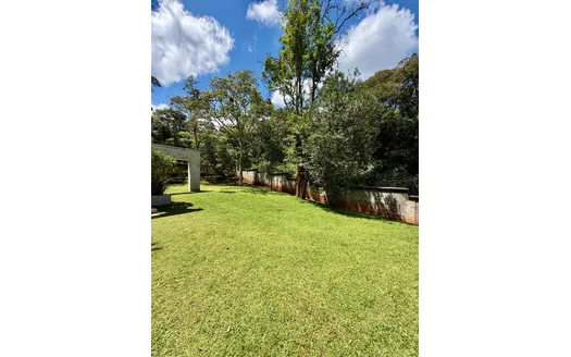 Five bedrooms for Sale in Nairobi