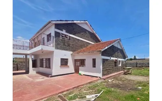 Five bedrooms for Rentals in Nakuru