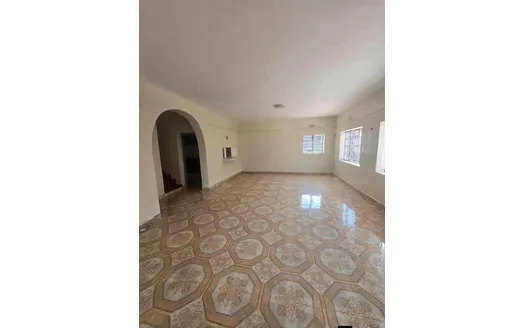 Five bedrooms for Rentals in Nakuru