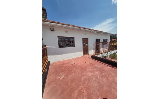 Five bedrooms for Rentals in Nakuru