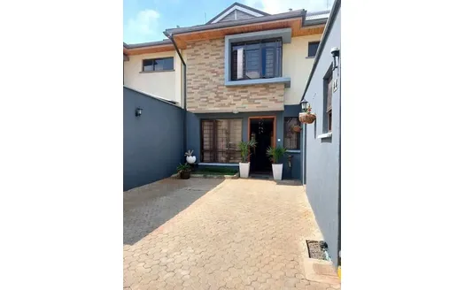 Four bedrooms for Rentals in Nairobi