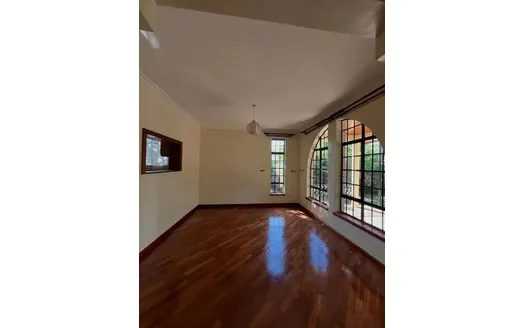Four bedrooms for Rentals in Nairobi
