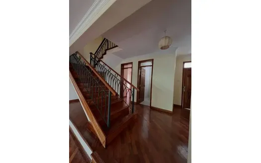 Four bedrooms for Rentals in Nairobi