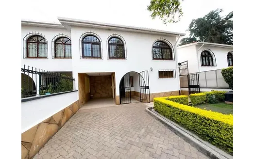 Four bedrooms for Rentals in Nairobi