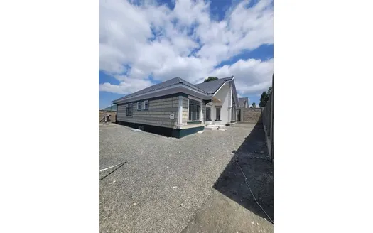 Four bedrooms for Rent in 