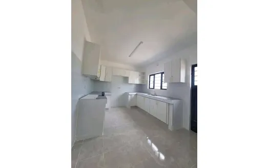 Four bedrooms for Rent in 