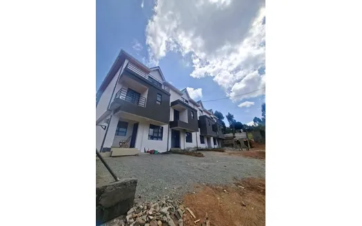 Four bedrooms for Sale in Rungiri