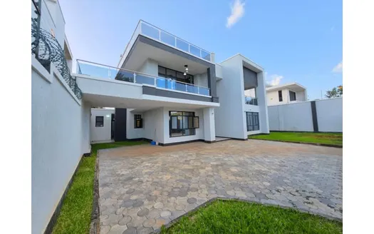 Four bedrooms for Sale in Ruiru