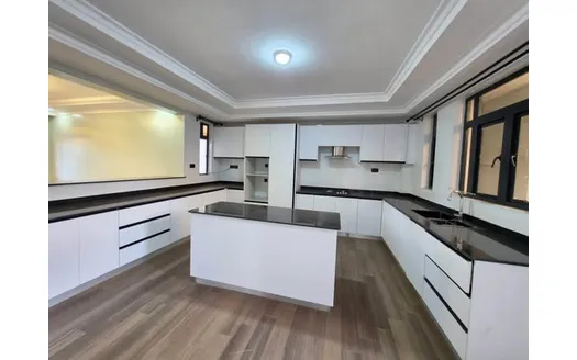 Four bedrooms for Sale in Ruiru