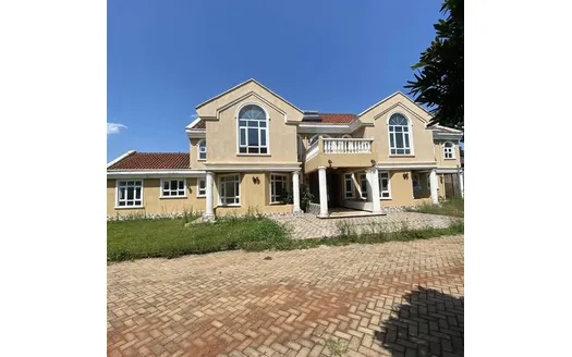 Six bedrooms for Rent in Nairobi
