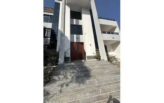 Six bedrooms for Sale in Nairobi