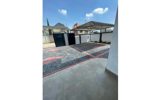 Six bedrooms for Sale in Nairobi