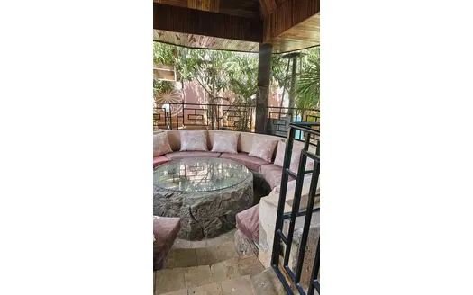 Six bedrooms for Sale in Nairobi