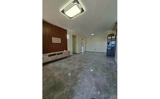 Three bedrooms for Rentals in 