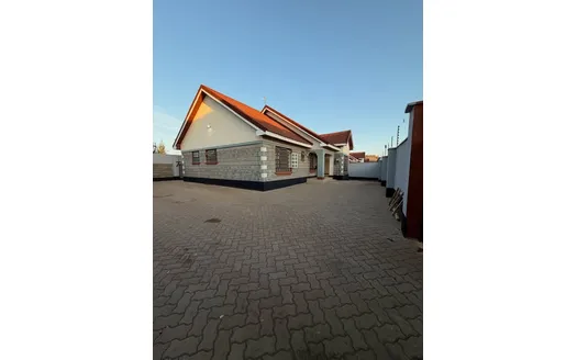 Three bedrooms for Rent in Ruiru
