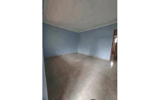 Three bedrooms for Rent in Rungiri