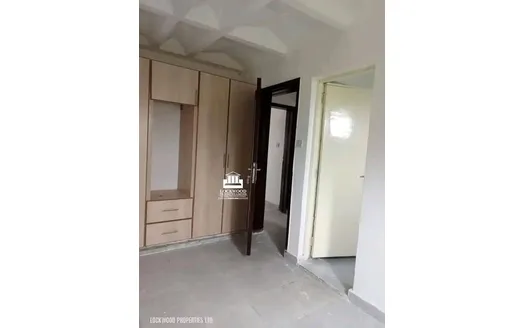 Three bedrooms for Rentals in Gitaru