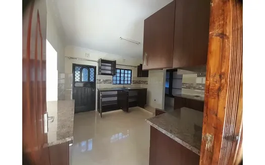 Three bedrooms for Rent in Kitengela