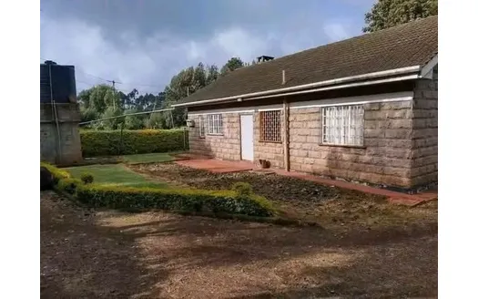 Three bedrooms for Rentals in 