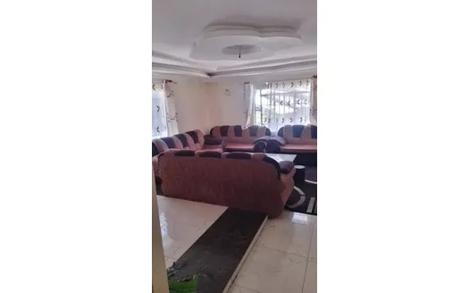 Three bedrooms for Rentals in Rungiri