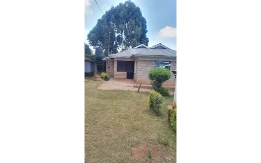 Three bedrooms for Rentals in Rungiri