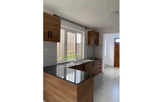 Three bedrooms for Sale in Koma