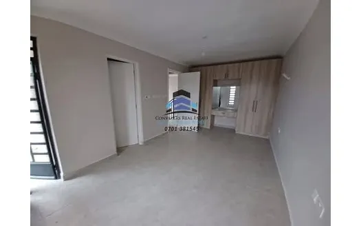 Three bedrooms for Sale in Rungiri
