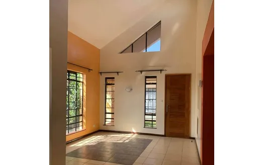 Three bedrooms for Sale in New Njiru Town