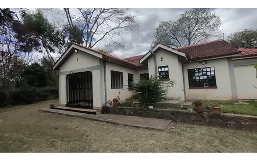 Three bedrooms for Rentals in 