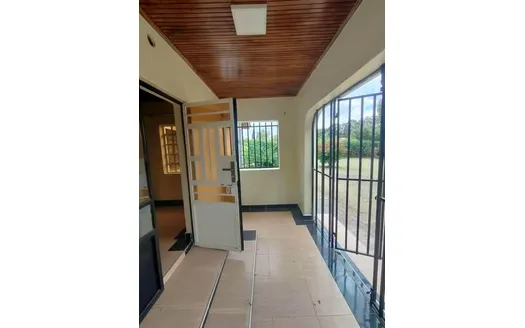 Three bedrooms for Rentals in 
