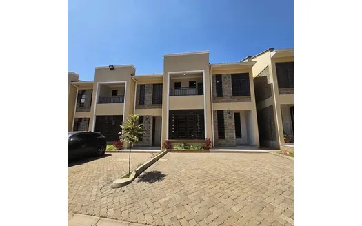 Three bedrooms for Rentals in Rungiri